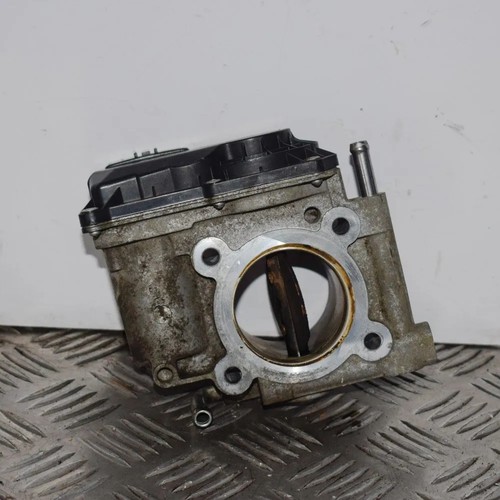 Corpo gas mazda - 6, berlina
